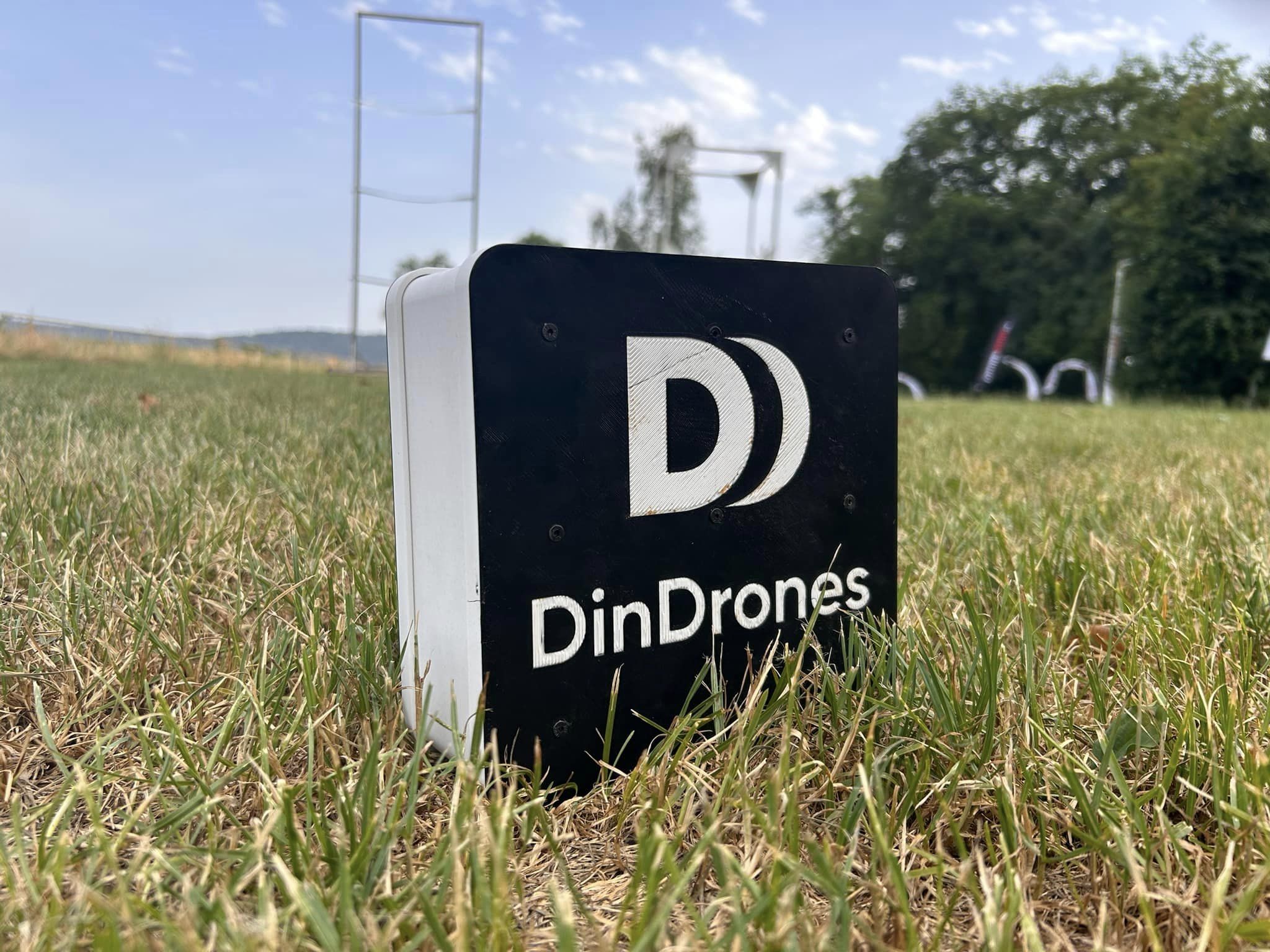 DinBox RC Field Charging Battery V2 by DinDrones - Image 5